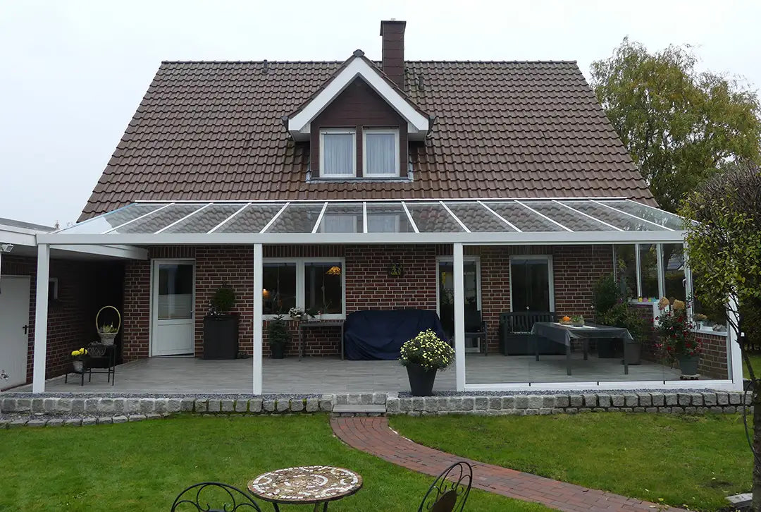 Terrassenüberdachung Aluminium VSG weiß – Detailansicht 2