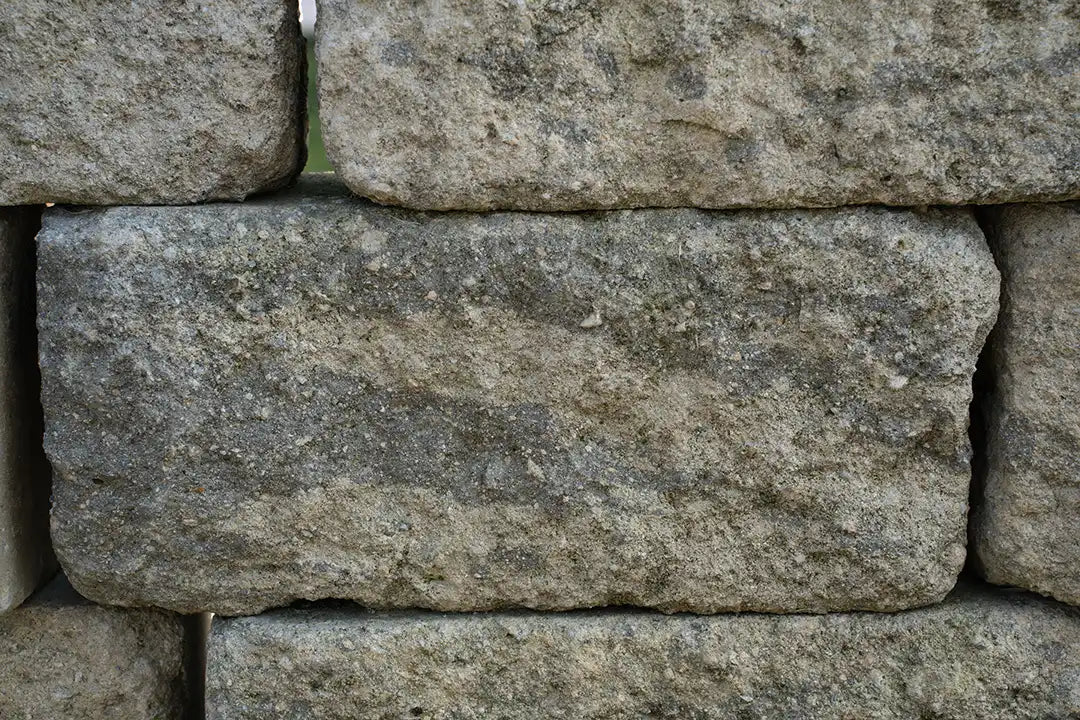 Flinstone Natural Light Weathered Tumbled